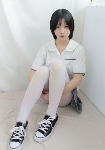 18女学生三级