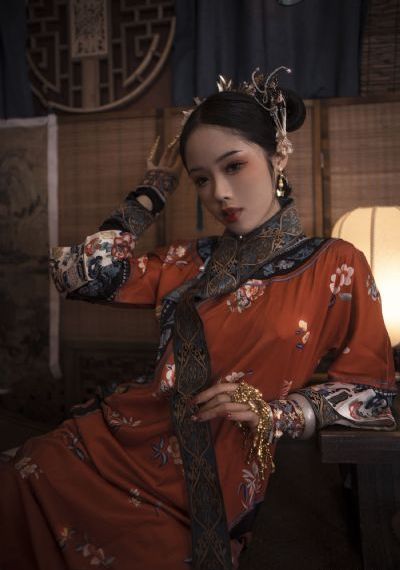 《美丽教师》在线观看