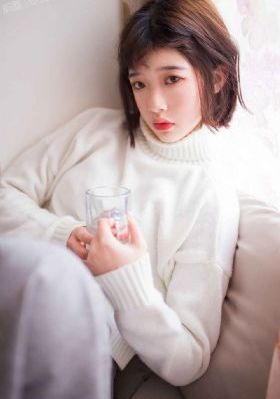边吃奶边弄进去呻吟动视频